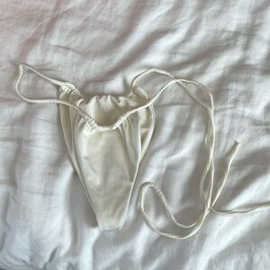 iNAMORATA Las Olas bottom